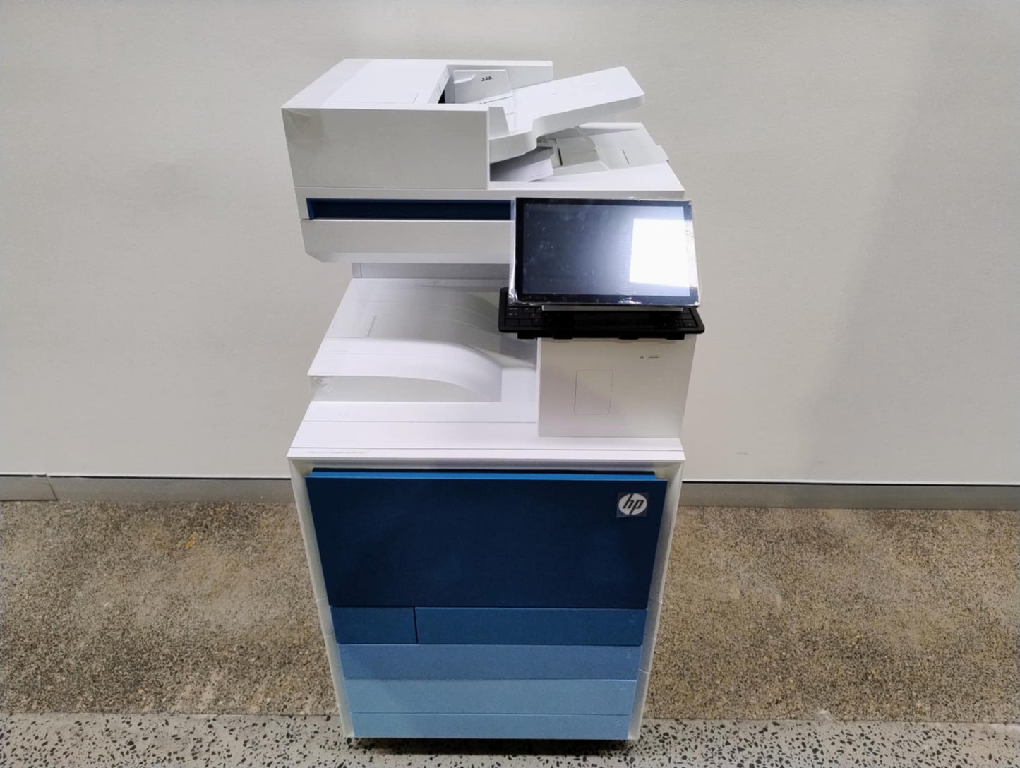 HP Color LaserJet MFP E877